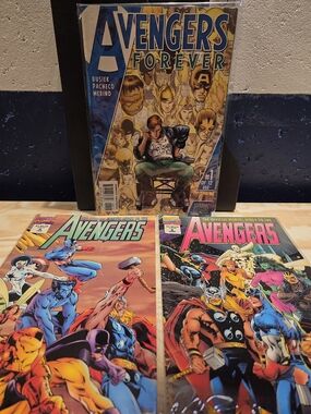 Various Marvel Avengers 90s Comic Books (Set of 3)